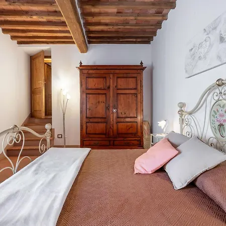 Chiara House In Galenda