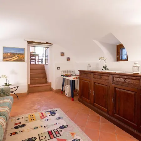 Chiara House In Galenda