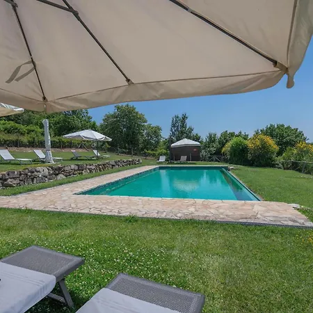 Chiara House In Galenda *